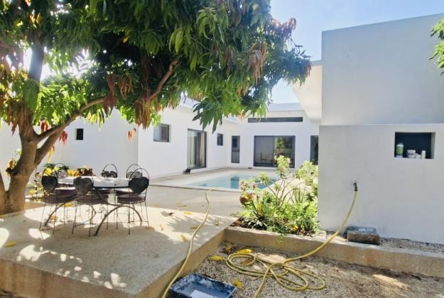 Votre Villa Éco-Responsable à Vendre À Nianing