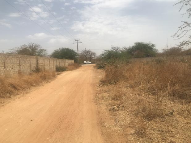 L'Emplacement Premium par Excellence : 6 000 m² Stratégiques à Bandia